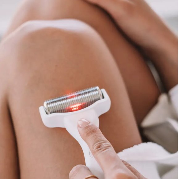 BeautyBio GloPRO® Microneedling Regeneration Head-to-Toe Glo Set - Picture 7 of 10